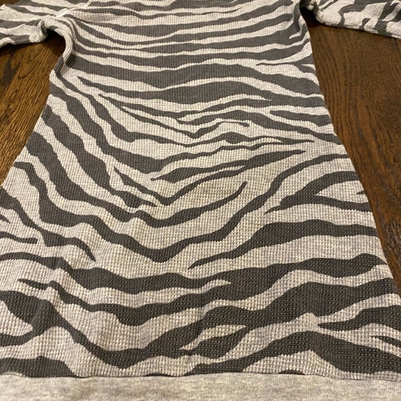 XS Splendid waffle knit long sleeve shirt - Picture 9 of 9